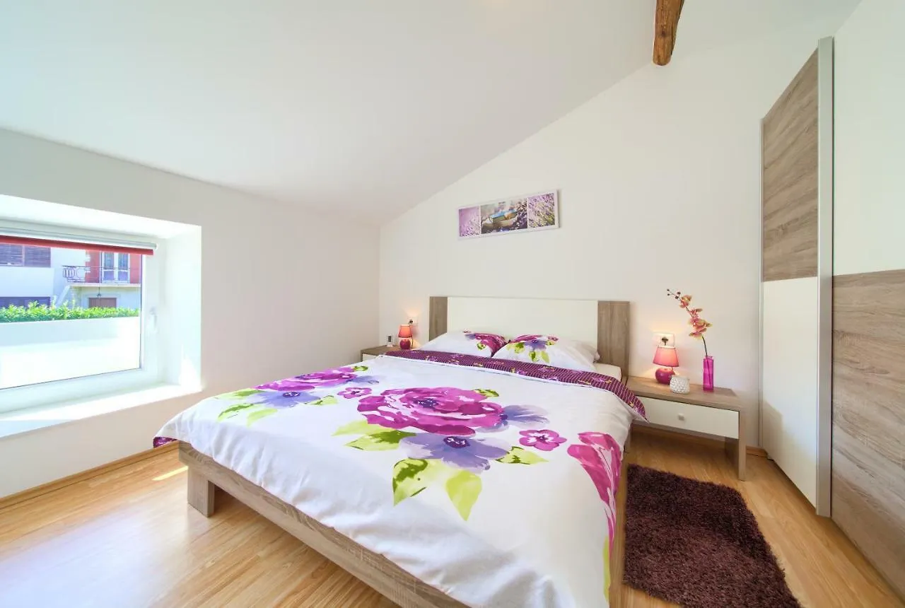Apartments Muciceva Ravan Jurdani Croatie
